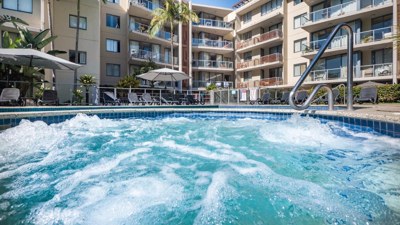 Swell Resort Burleigh Heads Голд-Кост Экстерьер фото