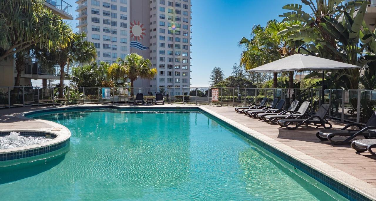 Swell Resort Burleigh Heads Голд-Кост Экстерьер фото
