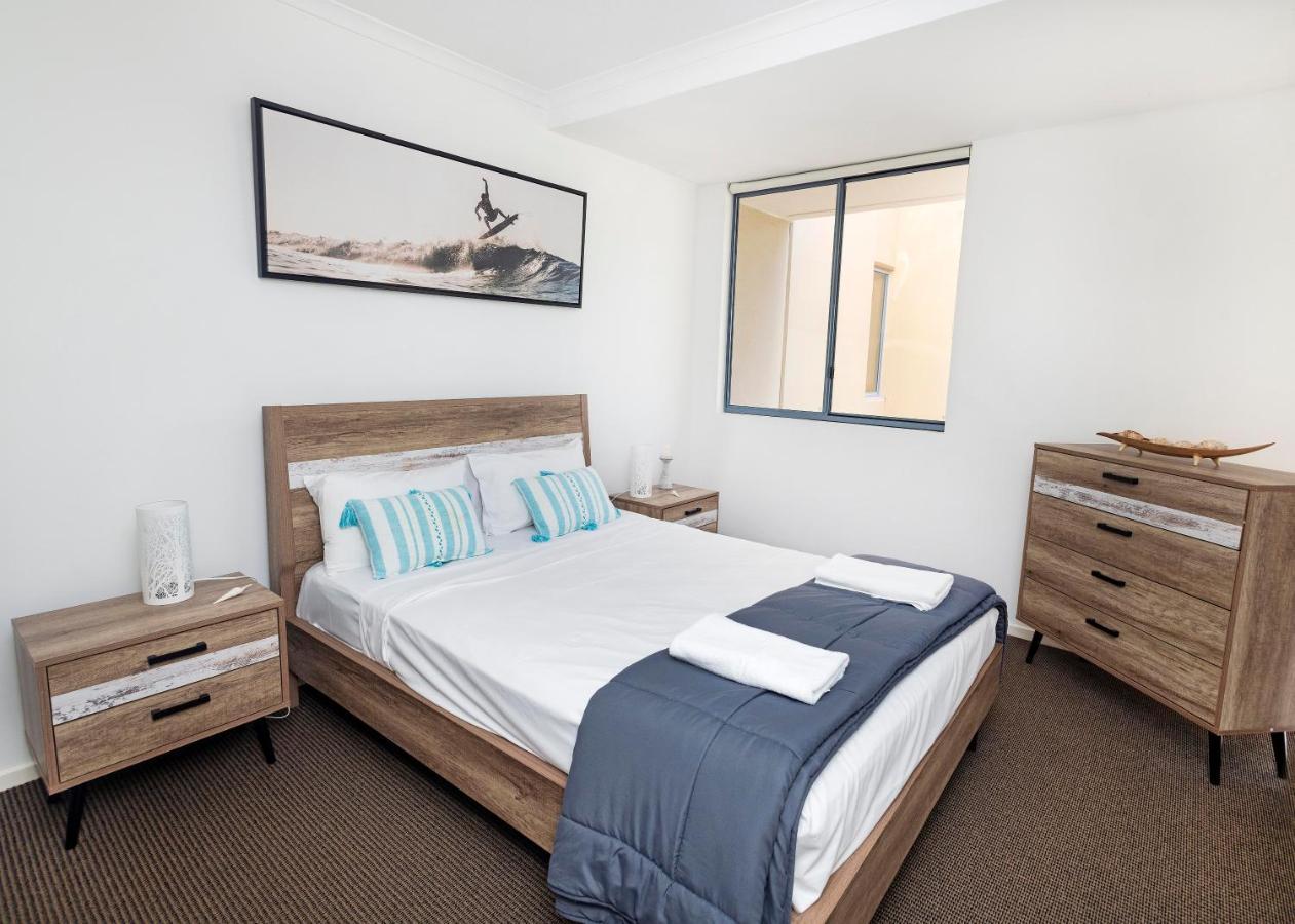 Swell Resort Burleigh Heads Голд-Кост Экстерьер фото