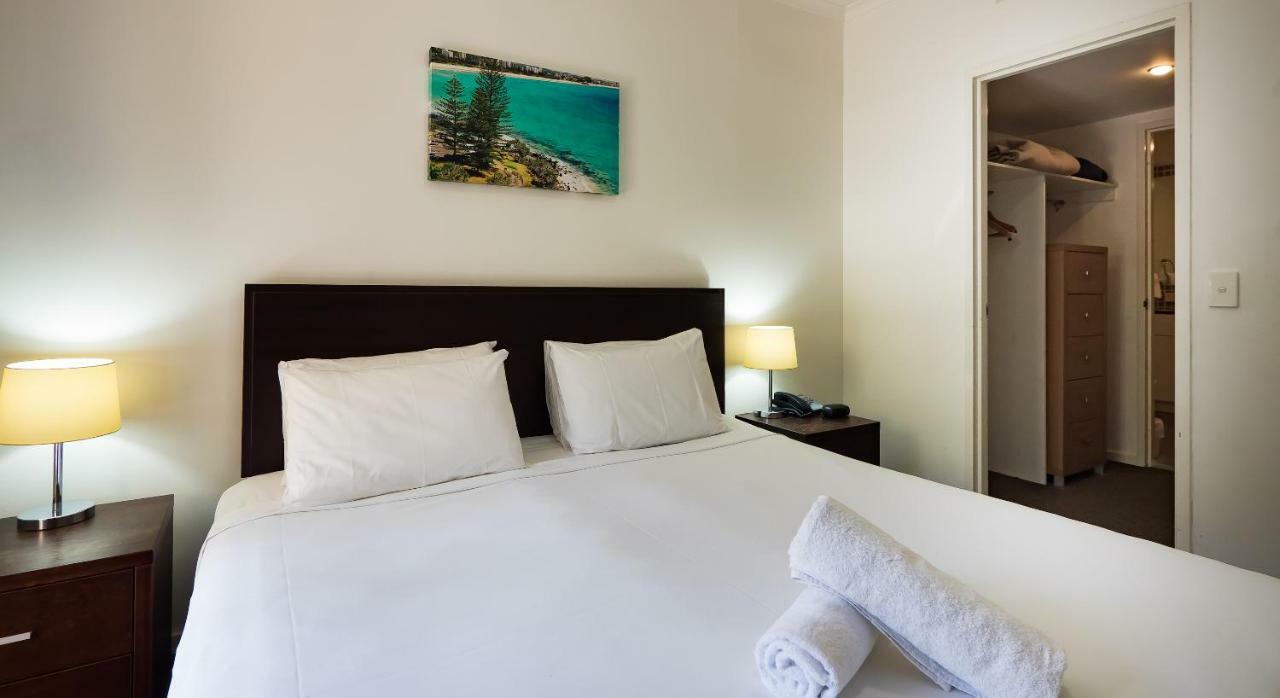 Swell Resort Burleigh Heads Голд-Кост Экстерьер фото
